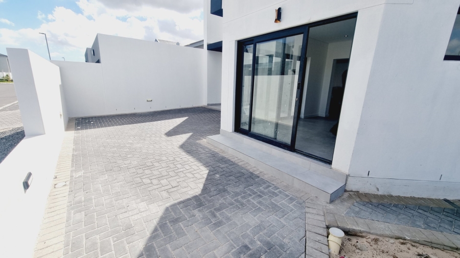 4 Bedroom Property for Sale in Parklands North Western Cape